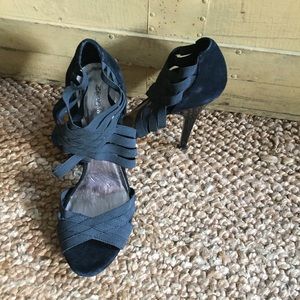 NWOB ZIGI SOHO BLACK PLATF GLADIATOR HIGH HEEL 8.5