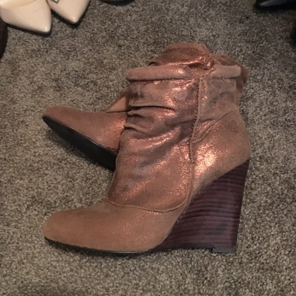 Wedge ankle booties