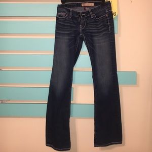 BKE boot cut jeans💙