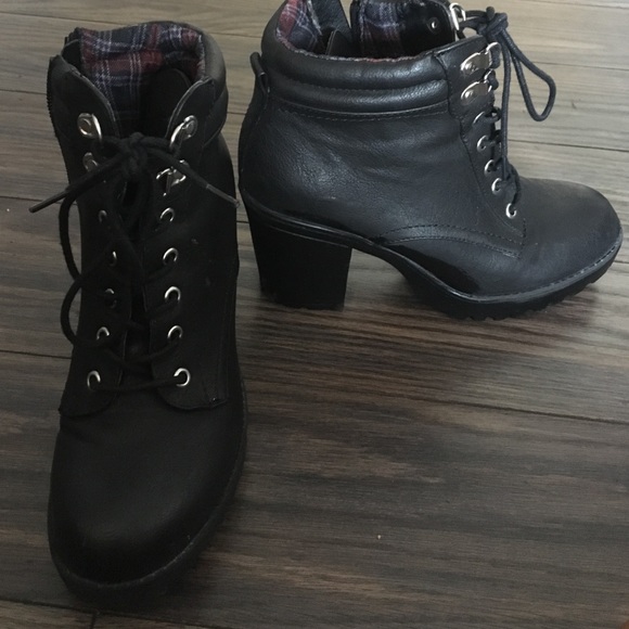 black wedged  boots
