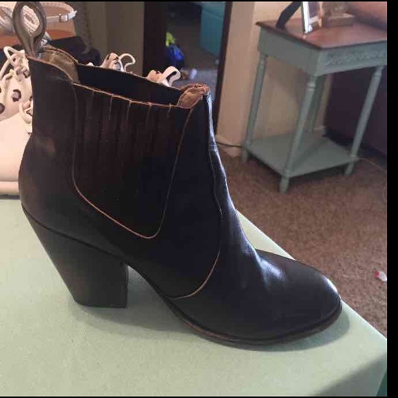 Steve Madden Freebird Booties - Picture 4 of 4