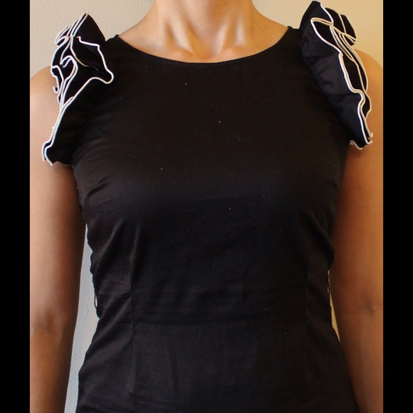GUESS BY MARCIANO BUTTON BACK TOP.