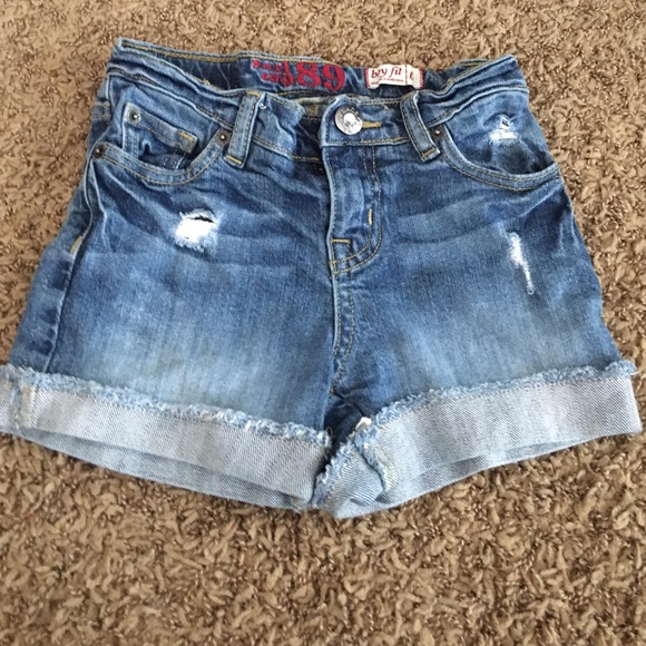 Kids distressed denim shorts - Picture 1 of 3