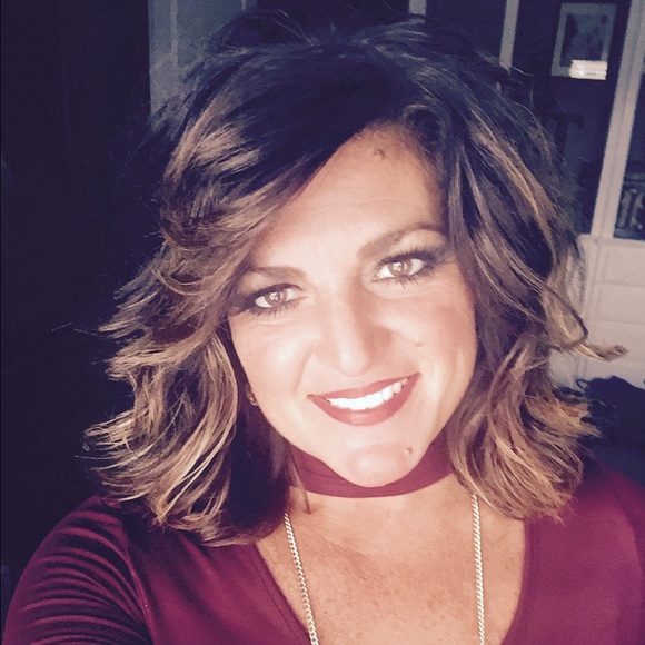 Meet your Posher, Leslie - Picture 3 of 4