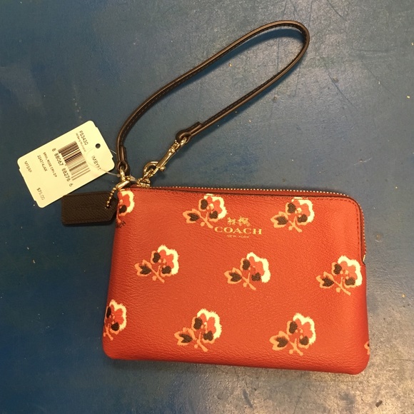 Coach Handbags - Coach wristlet BRAND NEW WITH TAGS