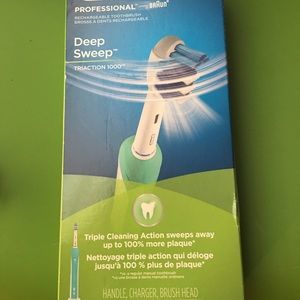 ORAL B DEEP SWEEP