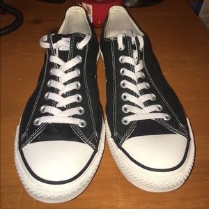 Converse Sneakers Men's size 10 or Women's size 12