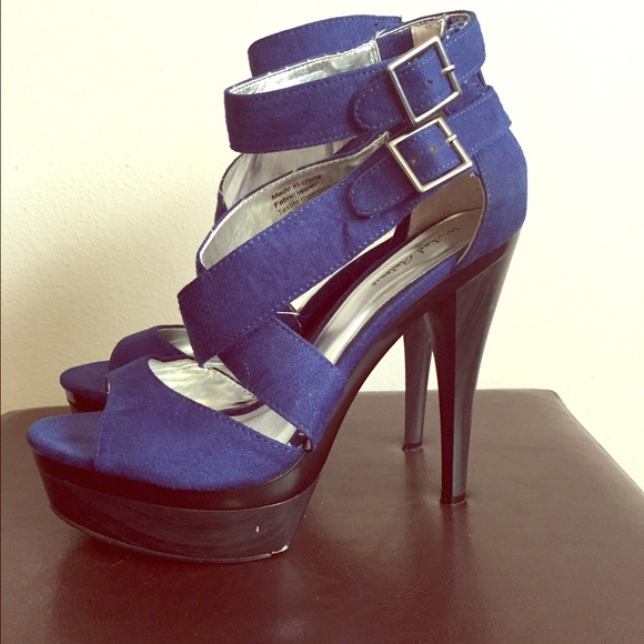 Blue suede pumps with 6in heels