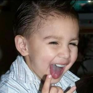 Meet your Posher, Dennis