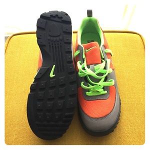 VERY gently worn Men's Nike ACG's Size 9