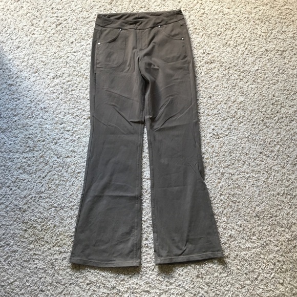 Athleta Bettona Classic Pant, size M