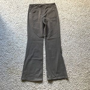 Athleta Bettona Classic Pant, size M