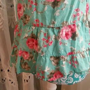 Mossimo Supply Co. Tops - Floral Shabby Chic Tank Top Mossimo Supply Co. Tops - Floral Shabby Chic Tank Top