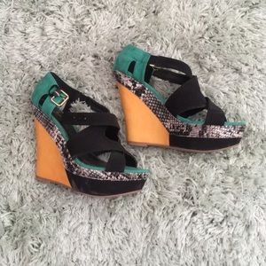 Heel wedges. Purchased at Buckle store