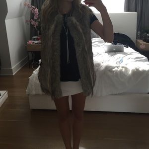 FAUX Fur vest