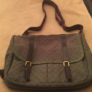Louis Vuitton Add'l Pictures Crossbody Sac Maman