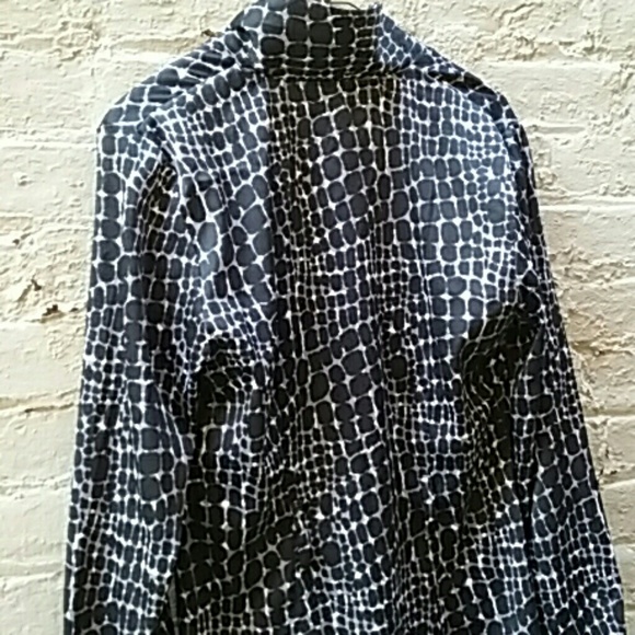 Blazer - Picture 3 of 3