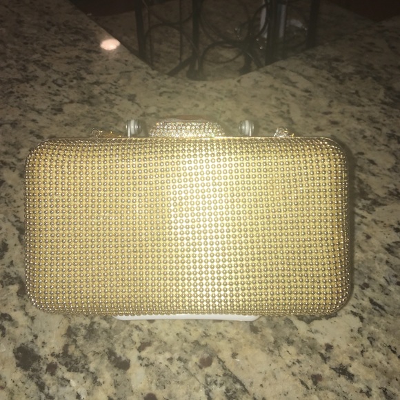 Gold clutch with chain