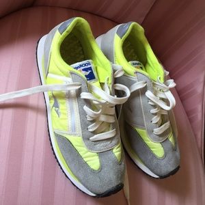 Vintage Kangaroos Woman size 6.5