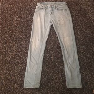 29/32 light blue AE jeans