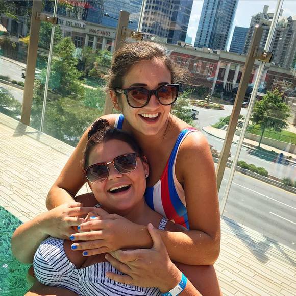 Meet your Posher, Jess - Picture 1 of 1