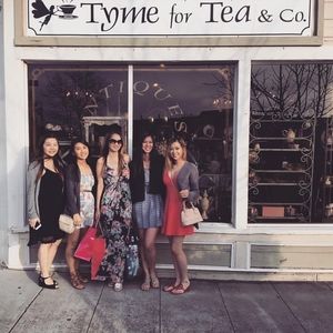 Meet your Posher, Lana