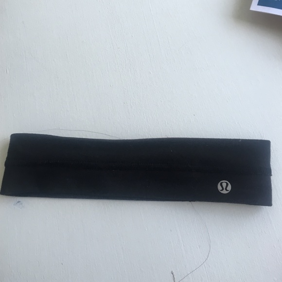 Black Lululemon Headband