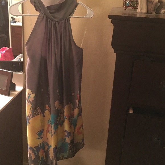 Dress - Picture 4 of 4