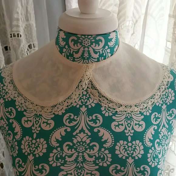 Linen and Lace Peter Pan Collar