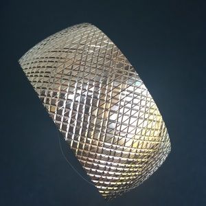 Eye catching Rose gold plated soft bracelet