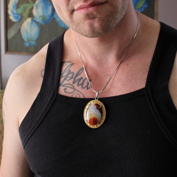 Brown and White Agate necklace in Silver Chain