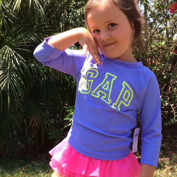 GAP Kids UPF Protection Rash Guard Swim Shirt