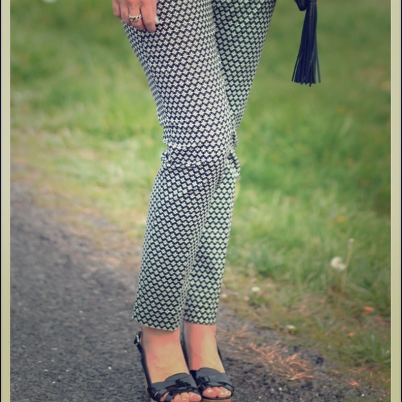 The Loft Julie Skinny B&W Sz 6