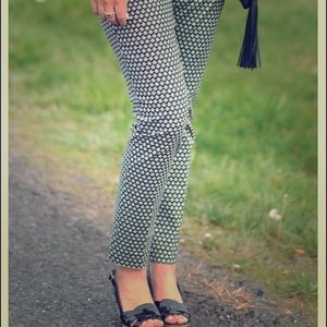 The Loft Julie Skinny B&W Sz 6