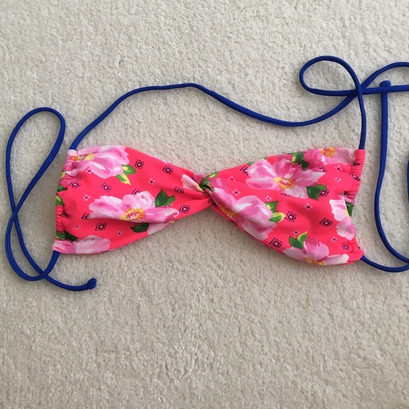 Gilly Hicks Bikini Top