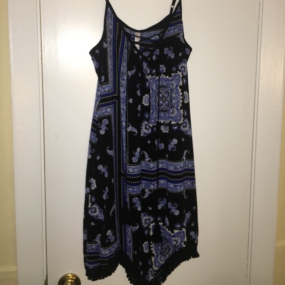 Dress - Picture 1 of 3