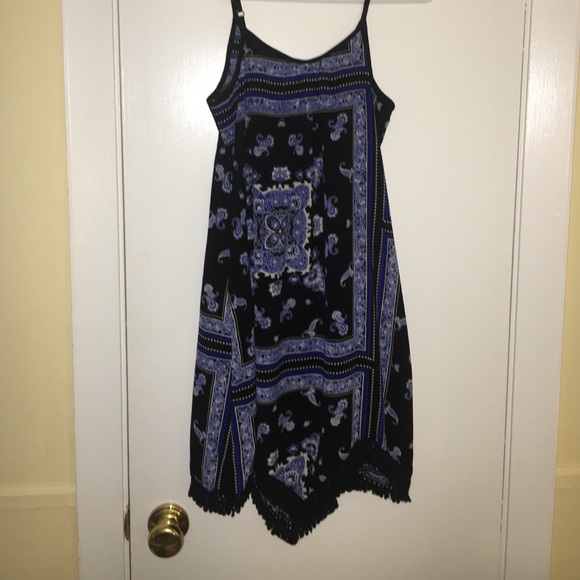 Dress - Picture 2 of 3