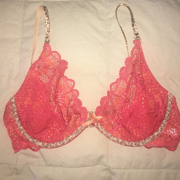 Very sexy VS bra