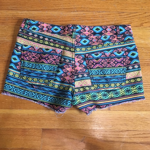 Forever 21 print shorts - Picture 2 of 3