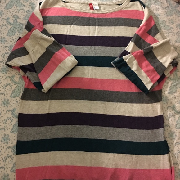 Striped oversized Off the shoulder sweater! - Picture 1 of 1