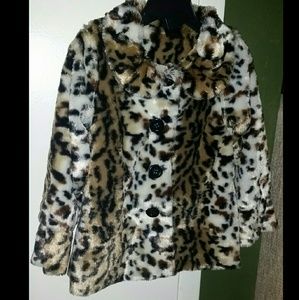 Faux fur leopard jacket
