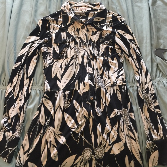 Size LG Mara Hoffman long sleeve floral dress.