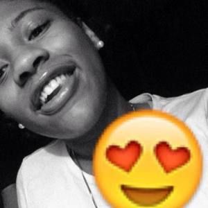 Meet your Posher, Tia