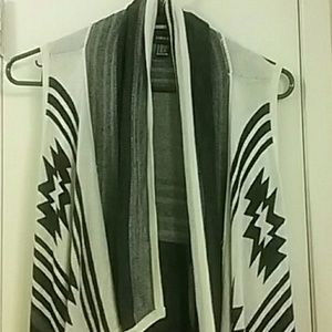 *Flash Sale* Sleeveless Navajo Sweater