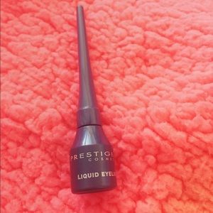Gray Liquid Eyeliner