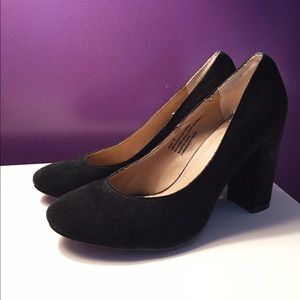 Kimchi Blue Suede Block Pumps