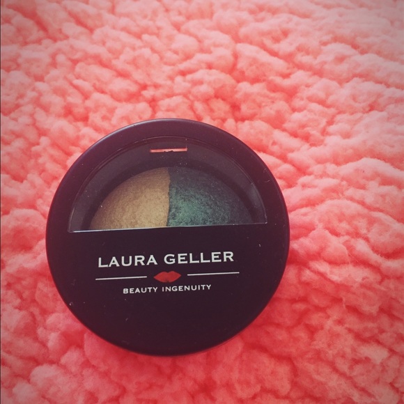 Baked Eyeshadow Duo