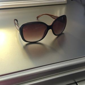Steve Madden sunglasses