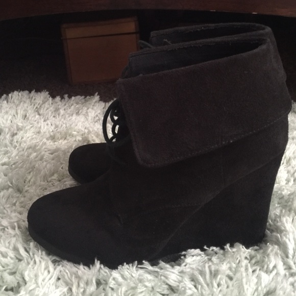 Booties - Picture 3 of 4