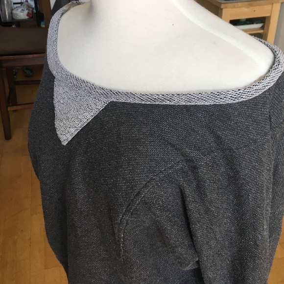Comfy grey sweater - Picture 2 of 3